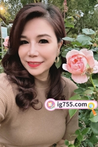 超級大騷貨出沒 40歲熟女姐姐 很有女人味 很嫵媚