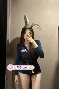 #特價5000 奶砲讓你爽爽喔 有點騷 豐滿類型 乳交 泡澡 舔全身
